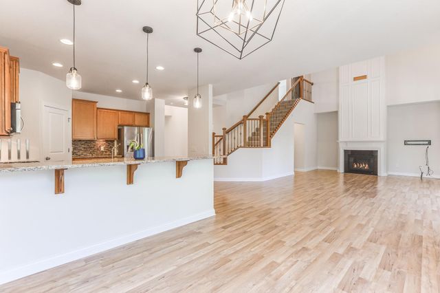 5019 Merrimac Lane N, Plymouth, MN 55446