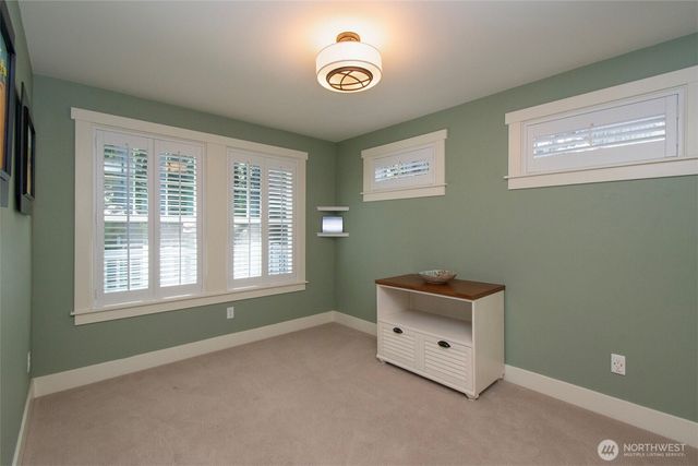 2390 Place Road, Port Angeles, WA 98363