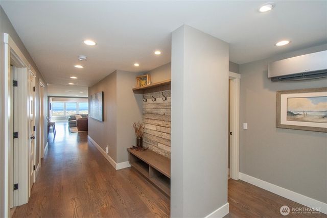 2390 Place Road, Port Angeles, WA 98363