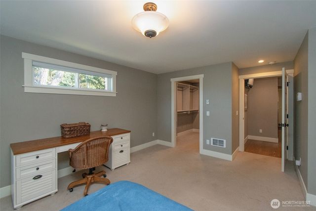 2390 Place Road, Port Angeles, WA 98363