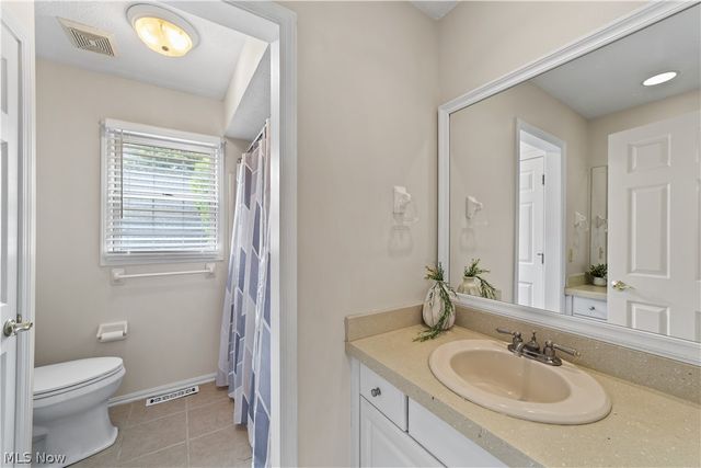 2794 Forest Lake Drive, Westlake, OH 44145