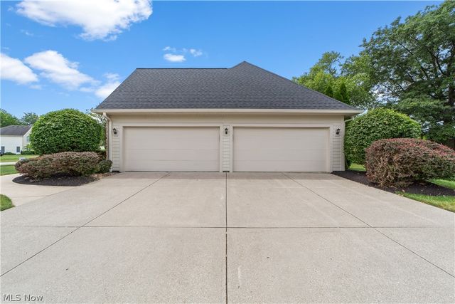 2794 Forest Lake Drive, Westlake, OH 44145