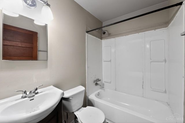 4719 Highridge Avenue, Cincinnati, OH 45238