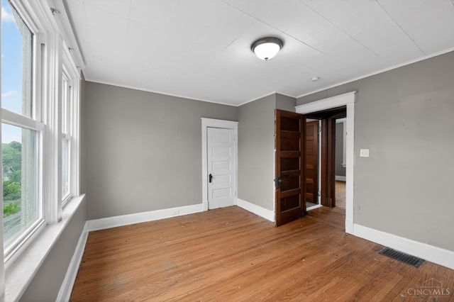 4719 Highridge Avenue, Cincinnati, OH 45238