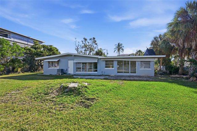 514 77TH STREET, Holmes Beach, FL 34217