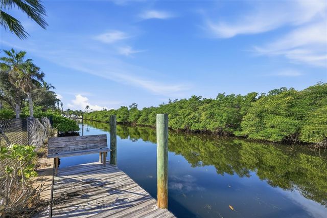 514 77TH STREET, Holmes Beach, FL 34217