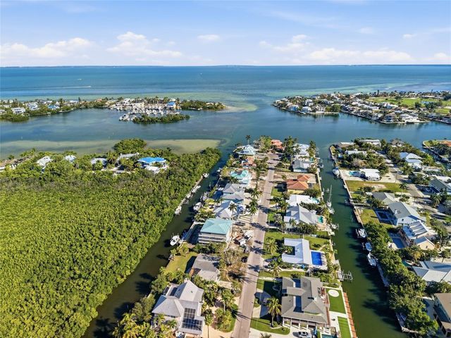 514 77TH STREET, Holmes Beach, FL 34217