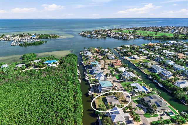 514 77TH STREET, Holmes Beach, FL 34217
