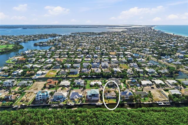 514 77TH STREET, Holmes Beach, FL 34217