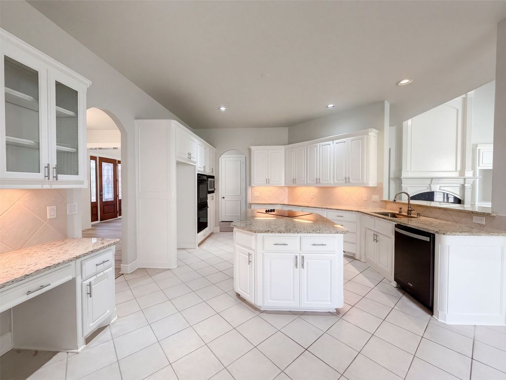 4615 Wildgrove Drive, Flower Mound, TX 75022 — photo 2