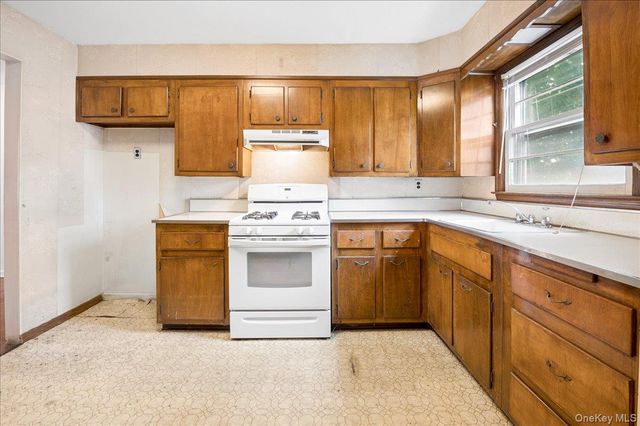 173 Bennett Avenue, Yonkers, NY 10701