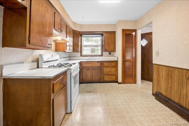173 Bennett Avenue, Yonkers, NY 10701