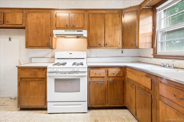 173 Bennett Avenue, Yonkers, NY 10701