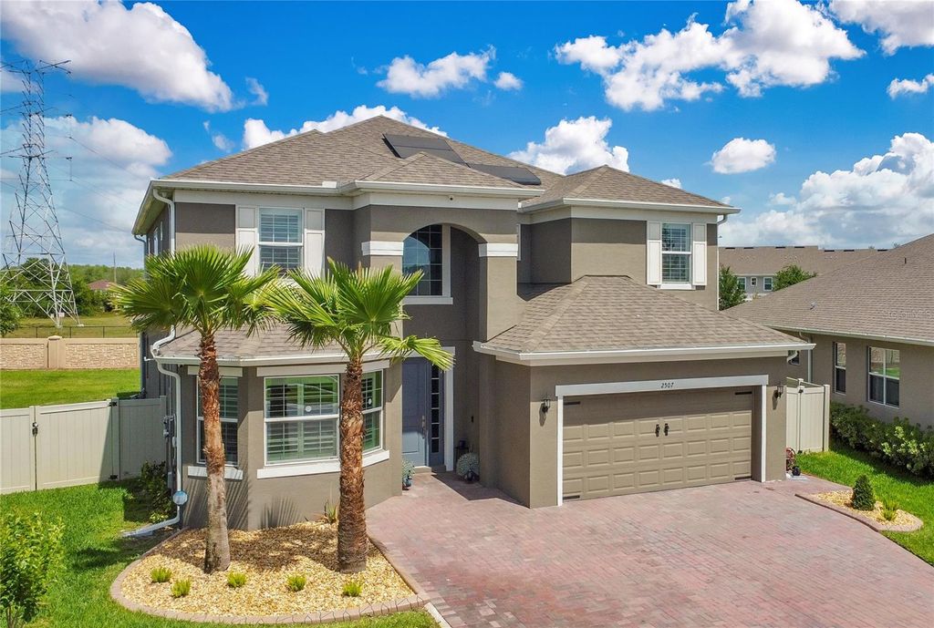 Image 2 of property listing at 2507 RUSH BAY WAY, Orlando, FL 32824