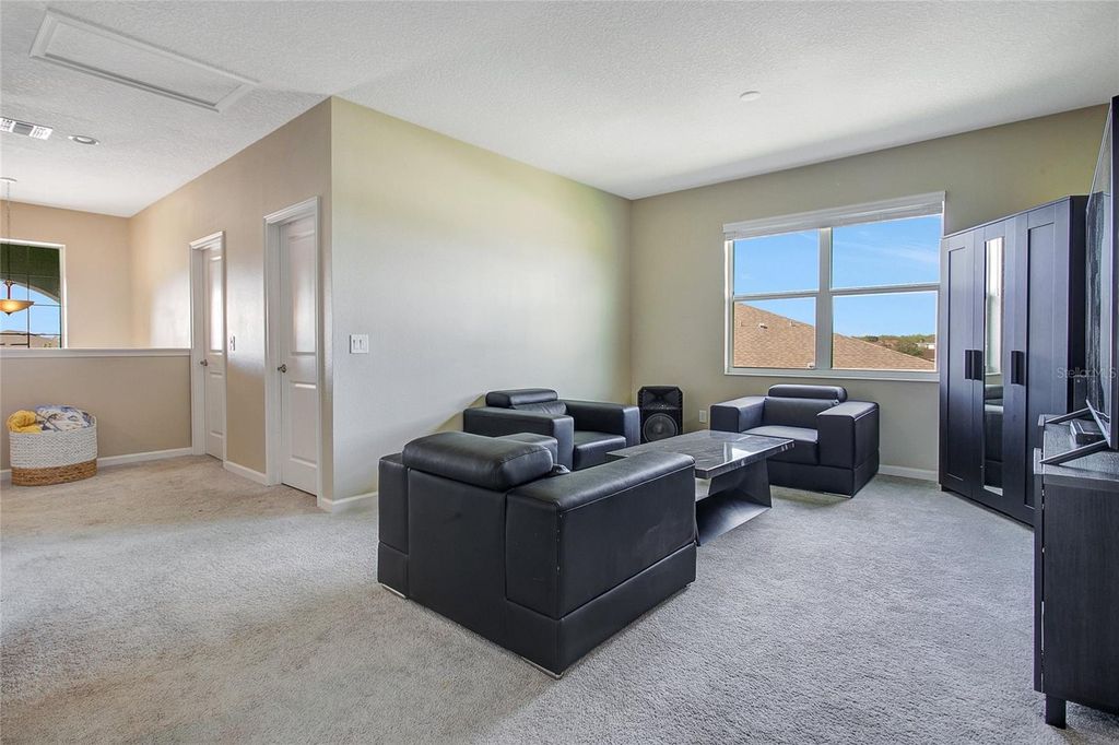 Image 31 of property listing at 2507 RUSH BAY WAY, Orlando, FL 32824