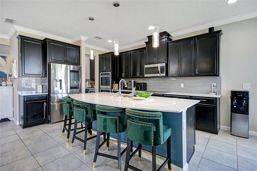 Image 8 of property listing at 2507 RUSH BAY WAY, Orlando, FL 32824