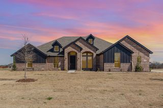 720 Candace Drive, Desoto, TX 75115