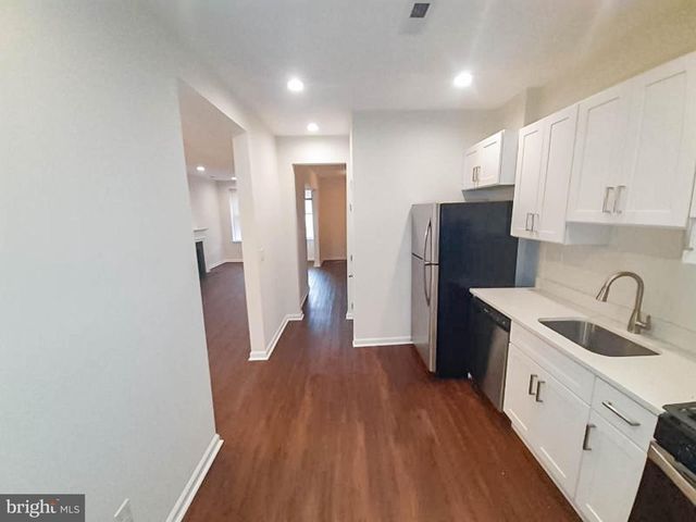 304 LYNDHURST ST, Baltimore, MD 21229