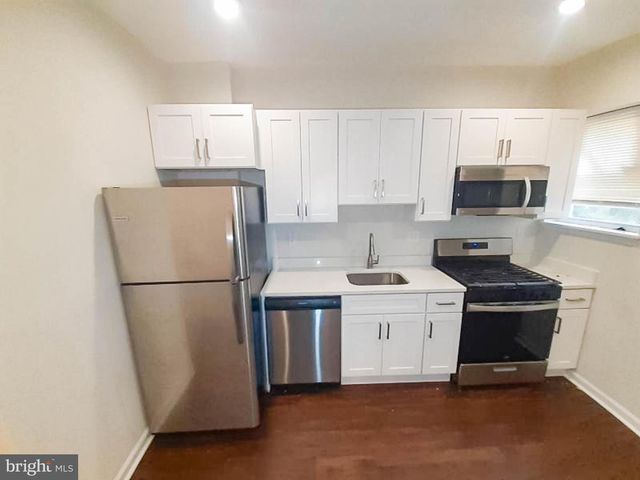 304 LYNDHURST ST, Baltimore, MD 21229