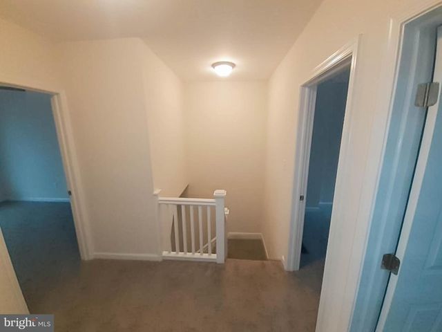 304 LYNDHURST ST, Baltimore, MD 21229