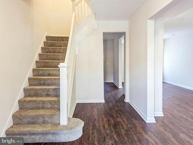 304 LYNDHURST STREET, Baltimore, MD 21229