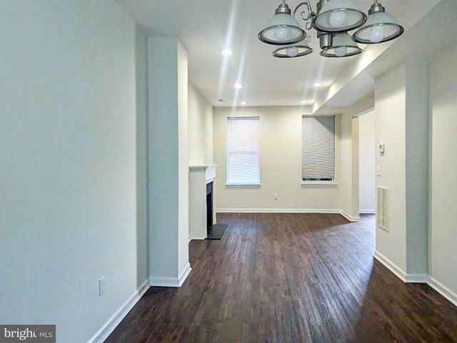 304 LYNDHURST STREET, Baltimore, MD 21229