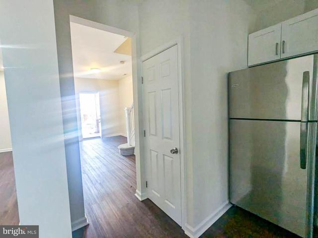 304 LYNDHURST STREET, Baltimore, MD 21229