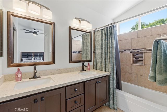 922 Naples, Corona, CA 92882