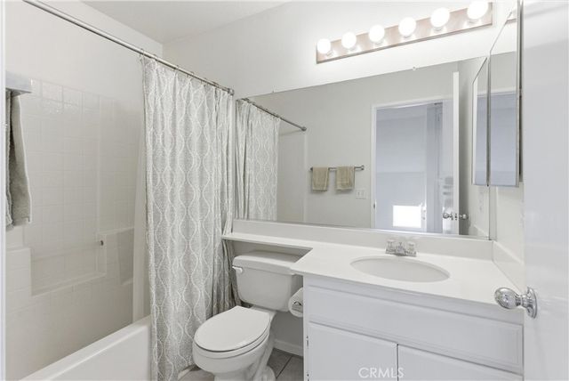 922 Naples, Corona, CA 92882