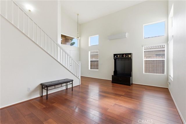 922 Naples, Corona, CA 92882