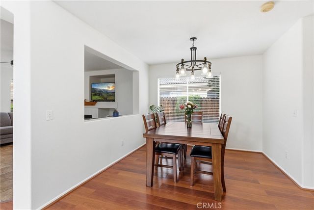 922 Naples, Corona, CA 92882