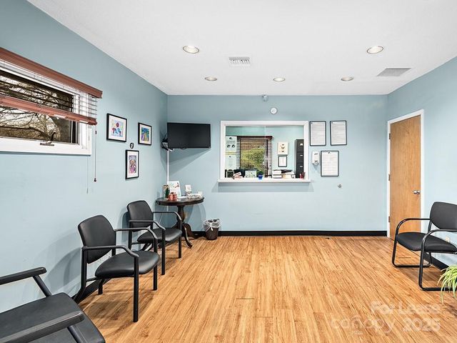 60 Livingston Street 400, Asheville, NC 28801