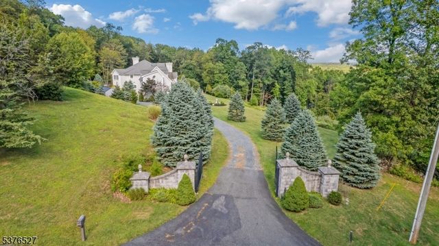 6 Mountain Terrace, Blairstown Twp., NJ 07825