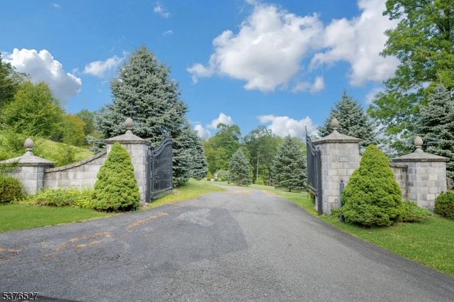 6 Mountain Terrace, Blairstown Twp., NJ 07825