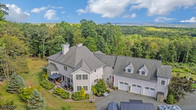 6 Mountain Terrace, Blairstown Twp., NJ 07825