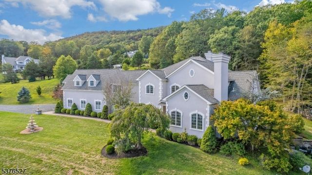6 Mountain Terrace, Blairstown Twp., NJ 07825