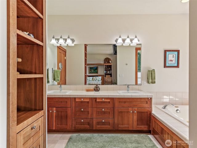440 Pond Road, Port Townsend, WA 98368