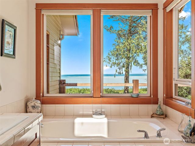 440 Pond Road, Port Townsend, WA 98368