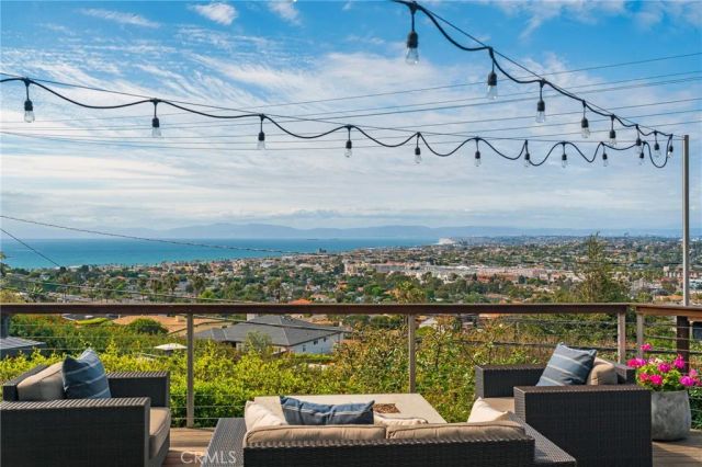 941 Calle Miramar, Redondo Beach, CA 90277