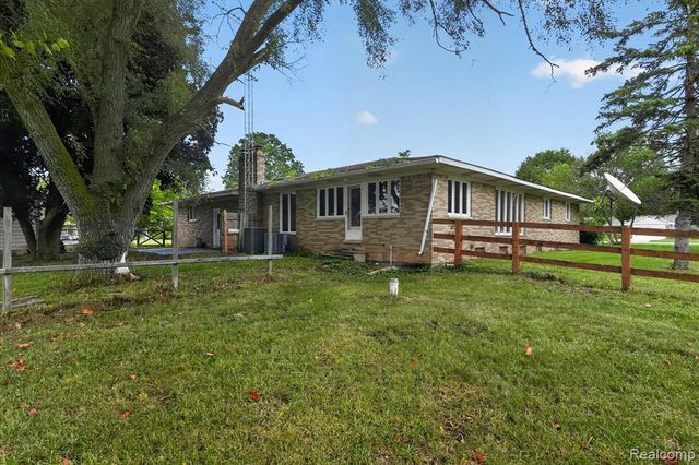 7220 Jennings Road, Swartz Creek, MI 48473