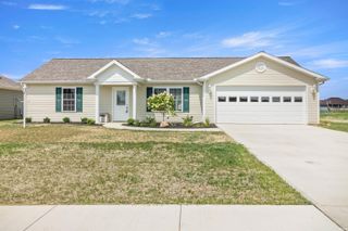 66 Cobblestone Boulevard, Gas City, IN 46933