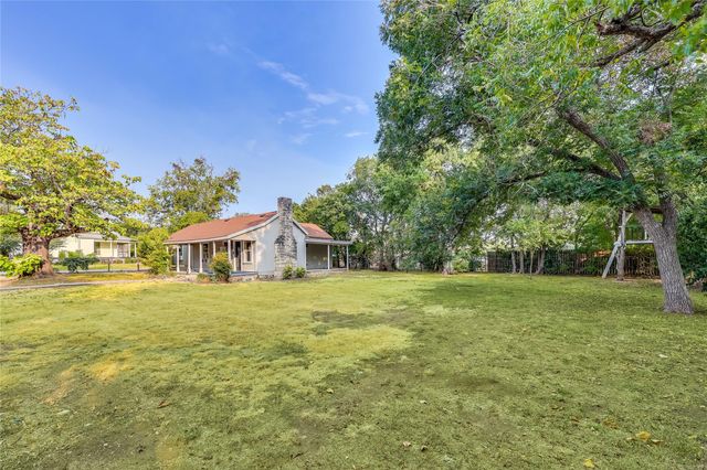 101 Patricks Aly, Liberty Hill, TX 78642