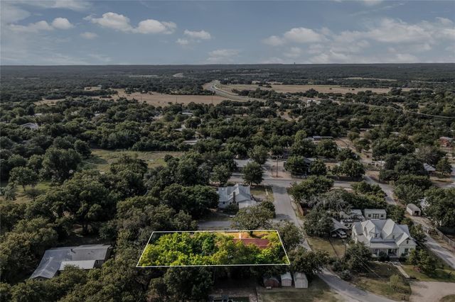 101 Patricks Aly, Liberty Hill, TX 78642