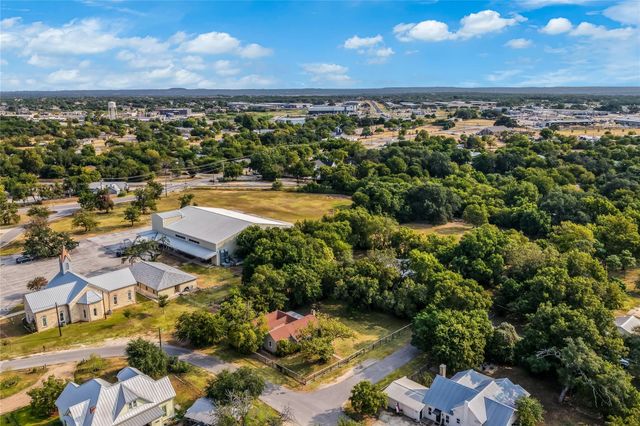 101 Patricks Aly, Liberty Hill, TX 78642
