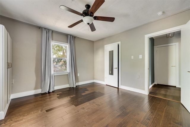 101 Patricks Aly, Liberty Hill, TX 78642