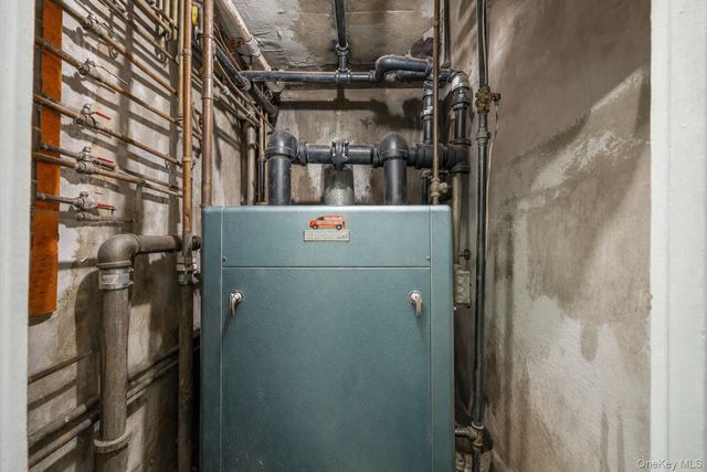 5739 78th Street, Middle Village, NY 11379