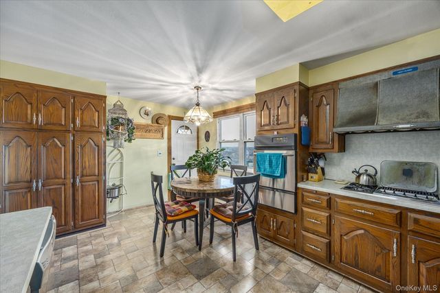 5739 78th Street, Middle Village, NY 11379