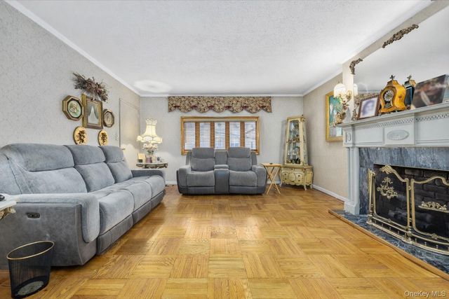 5739 78th Street, Middle Village, NY 11379