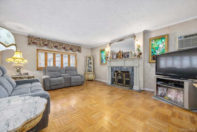 5739 78th Street, Middle Village, NY 11379