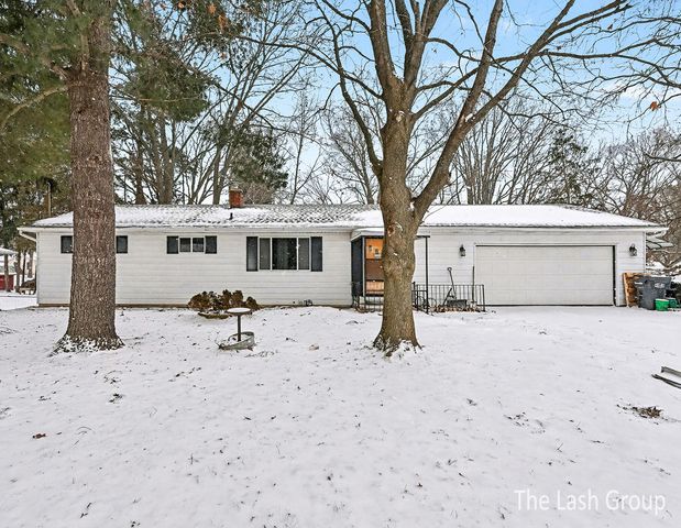 5328 Lindenwood Street, Kalamazoo, MI 49004